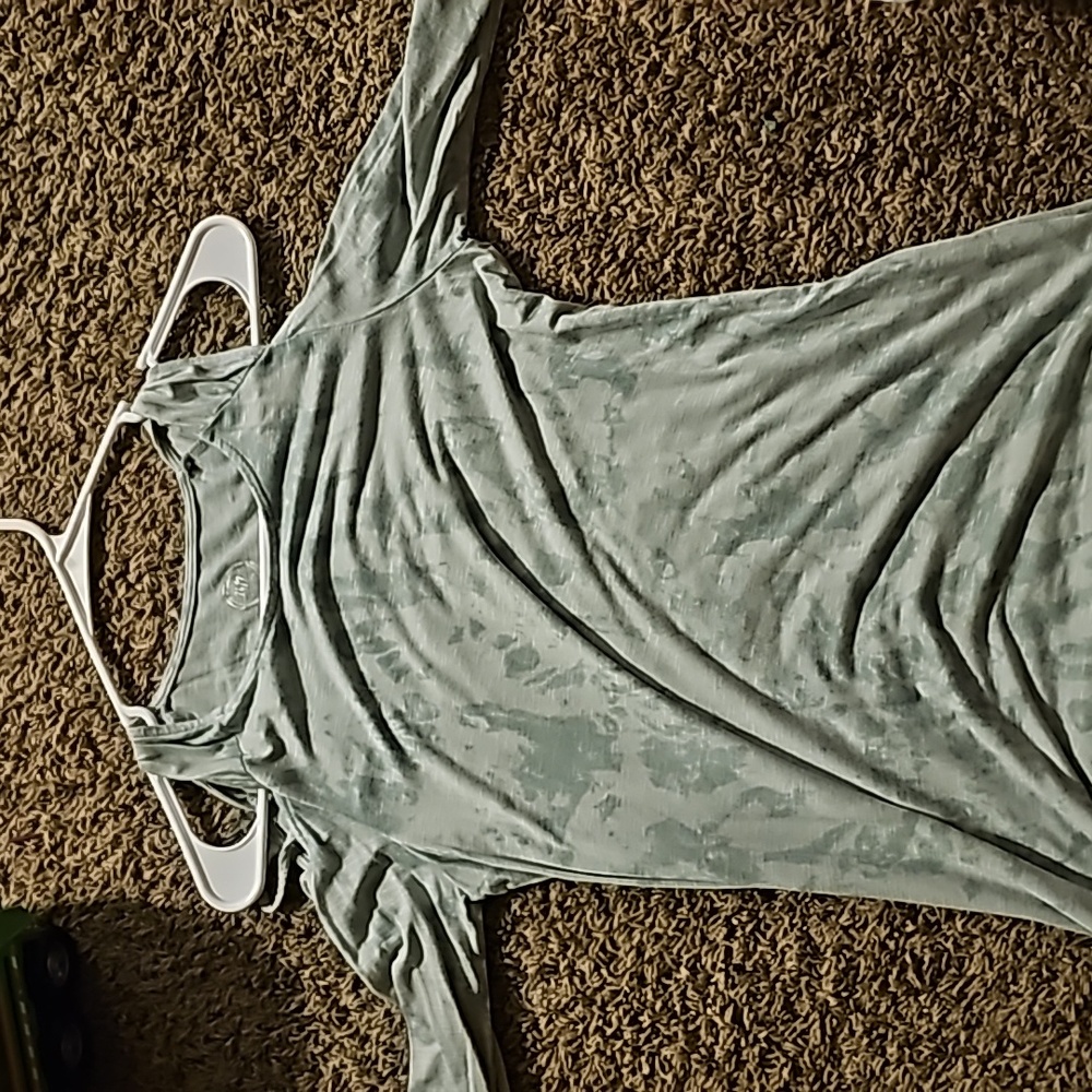 Women's shirt